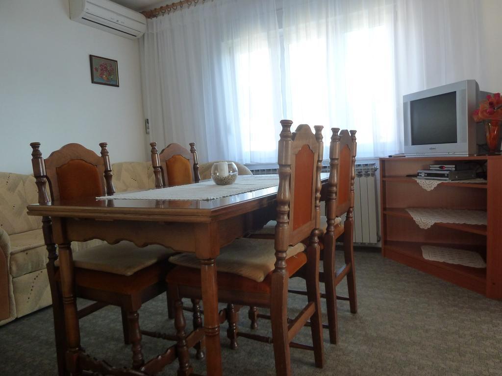 Apartment In Novi Vinodolski 15274 Povile Exterior foto